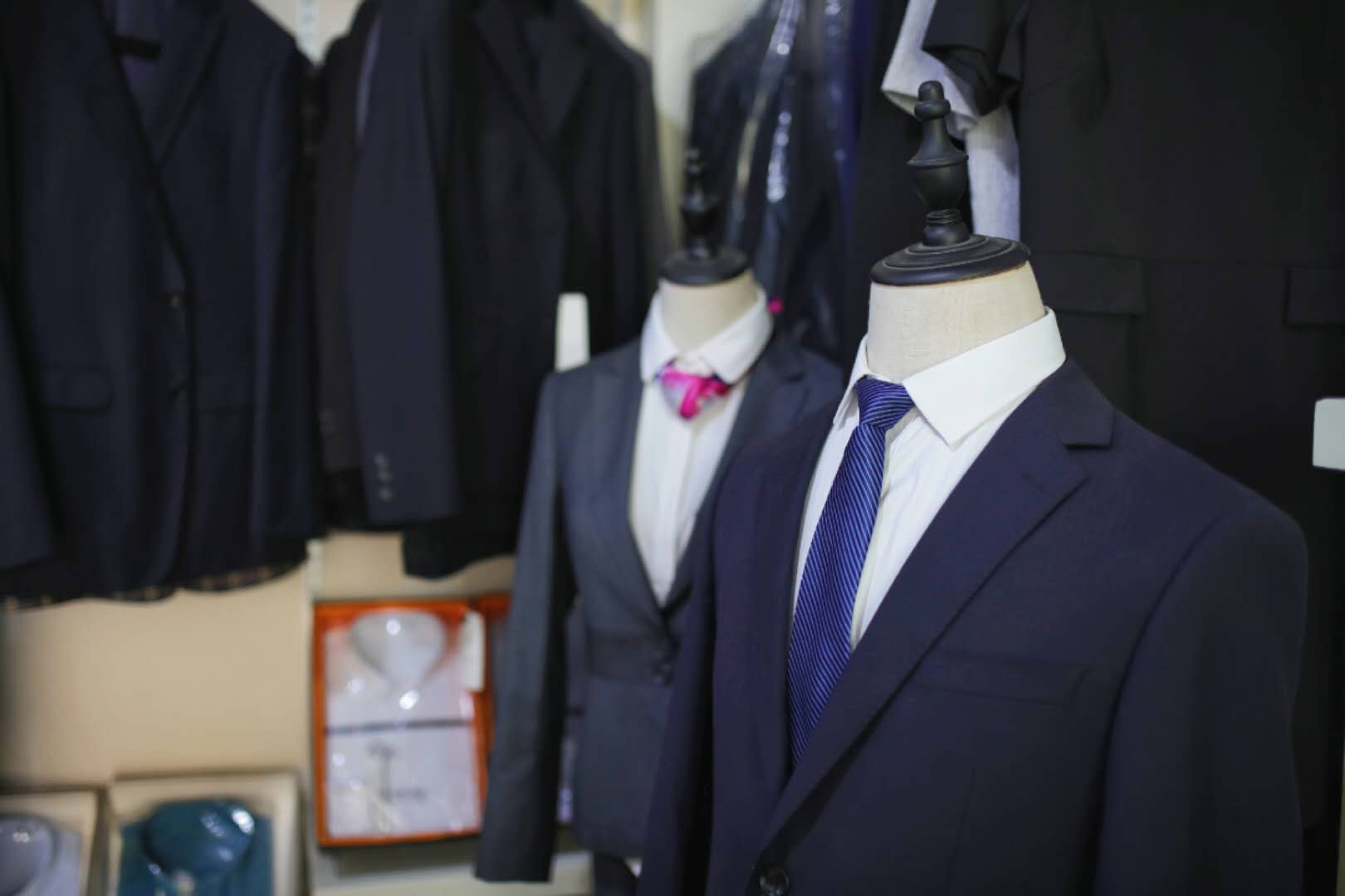 西服定做的歷史與發(fā)展